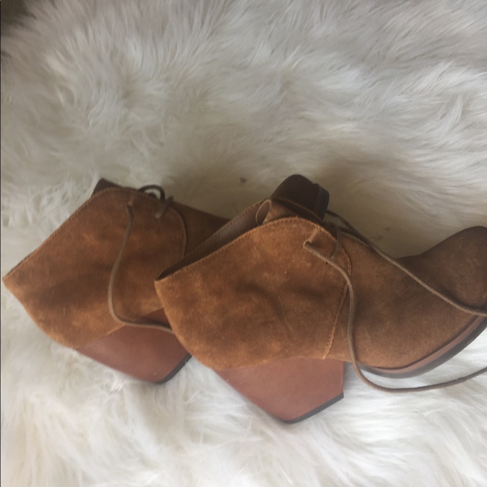 Kork ease booties. Super cute